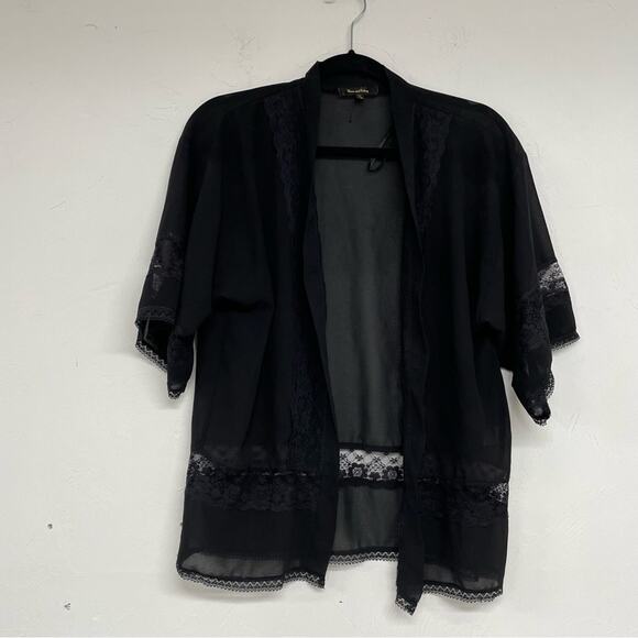 Max & Riley Black Lace Short Sleeve Kimono Wrap Womens M Crochet Boho - Picture 1 of 6